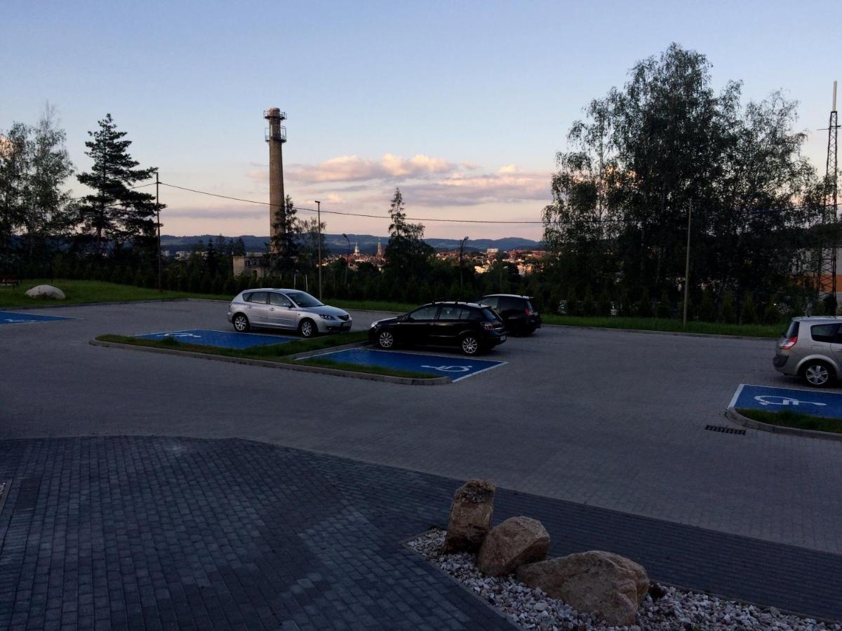 Апартаменты Apartament Happy View Еленя-Гура Экстерьер фото