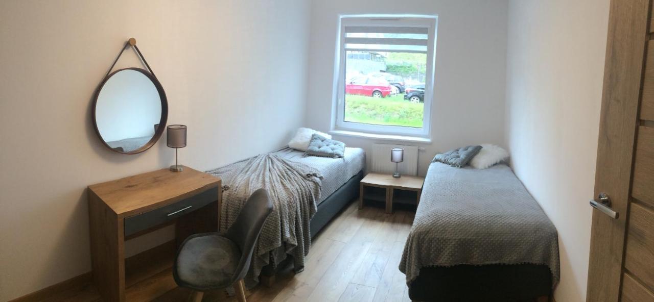 Апартаменты Apartament Happy View Еленя-Гура Экстерьер фото