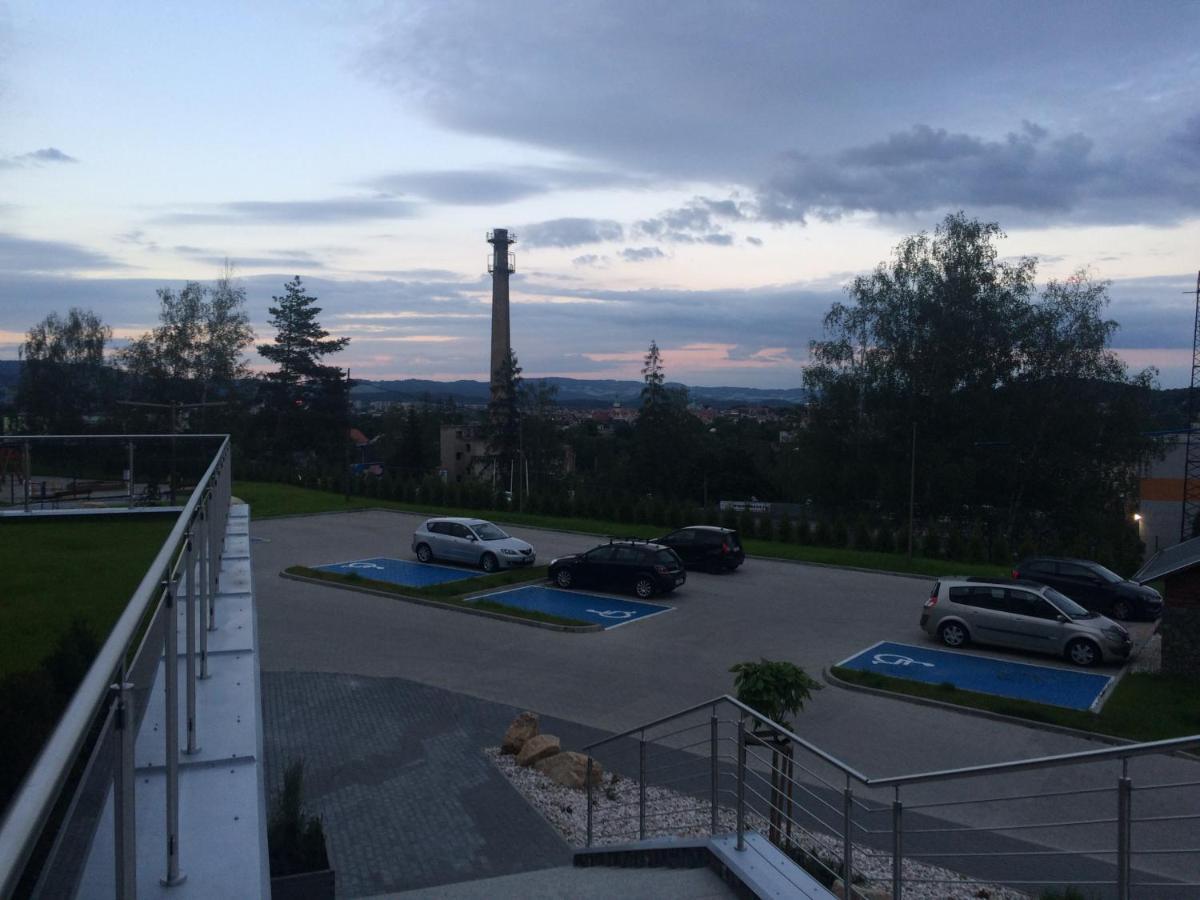 Апартаменты Apartament Happy View Еленя-Гура Экстерьер фото
